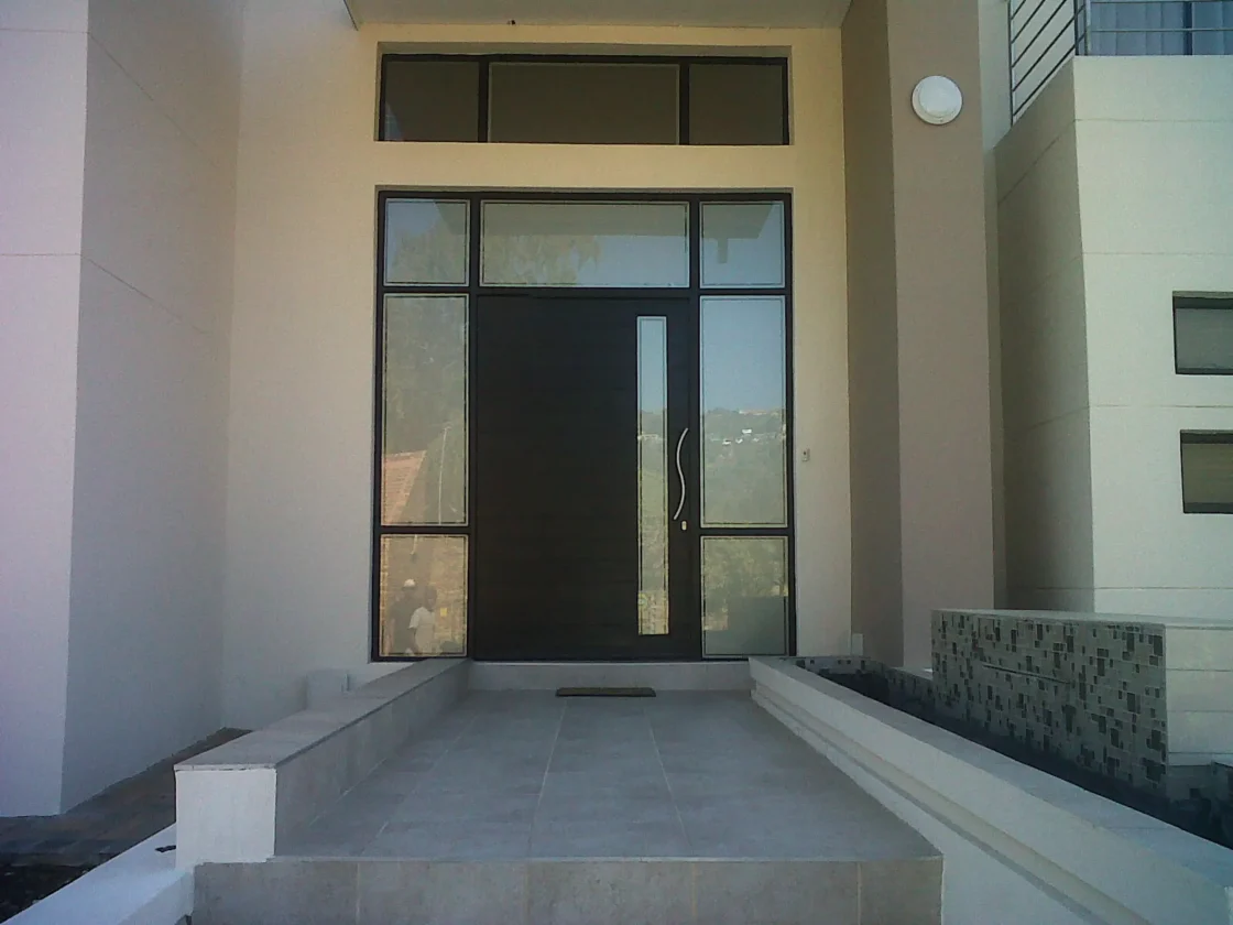 builders timber market entrance door 009